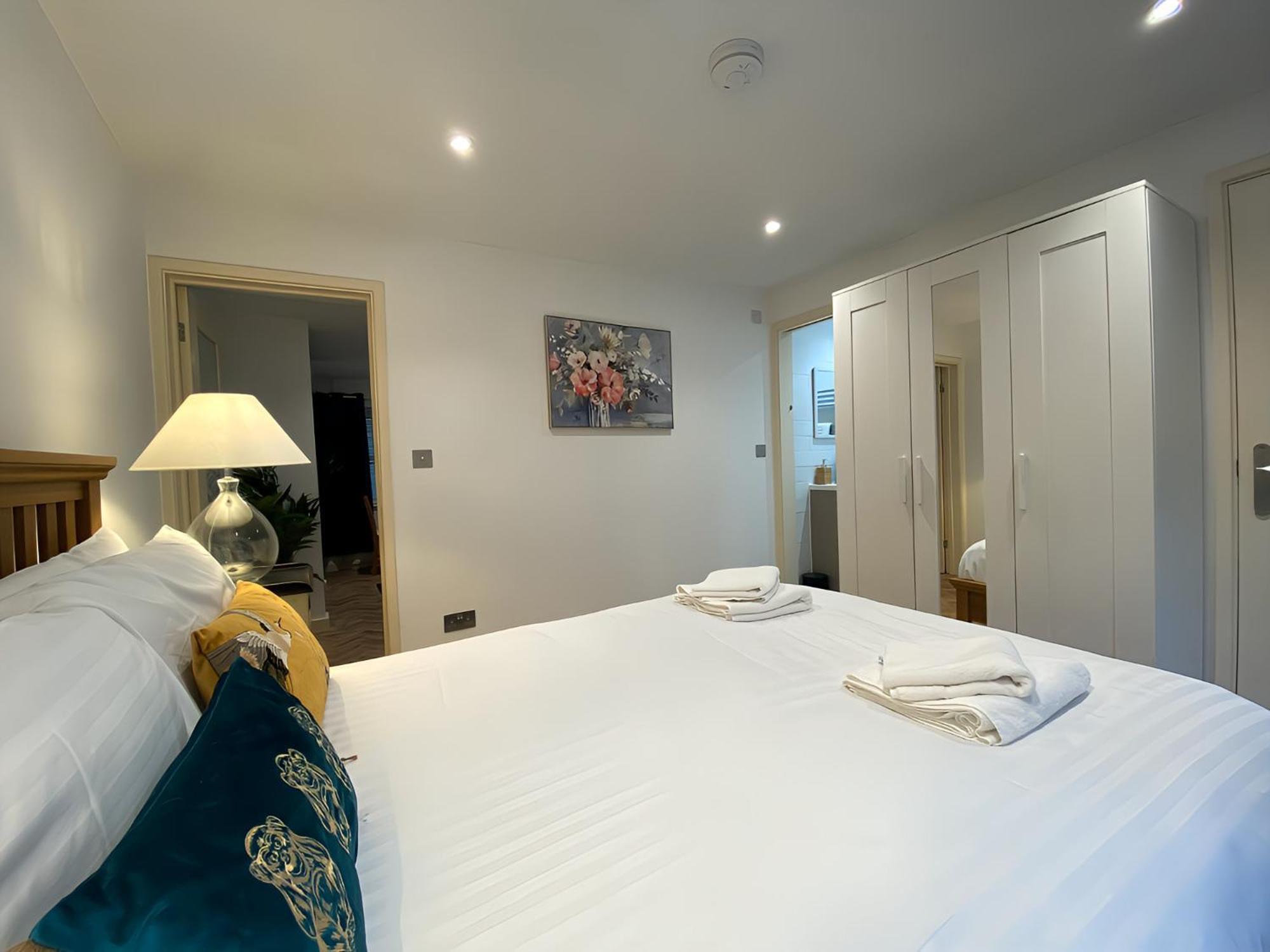 Stunning 1Br - Super Central- Peaceful Area - Lower Ground Apartment 剑桥 外观 照片